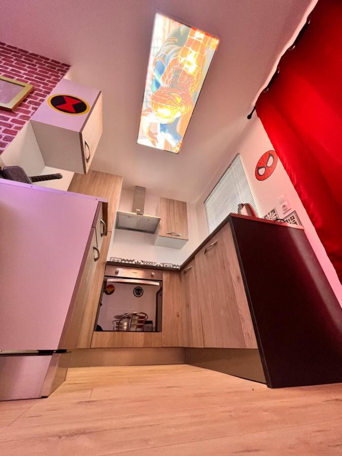 Le Marvel - Avengers Appartement Bédarieux Buitenkant foto