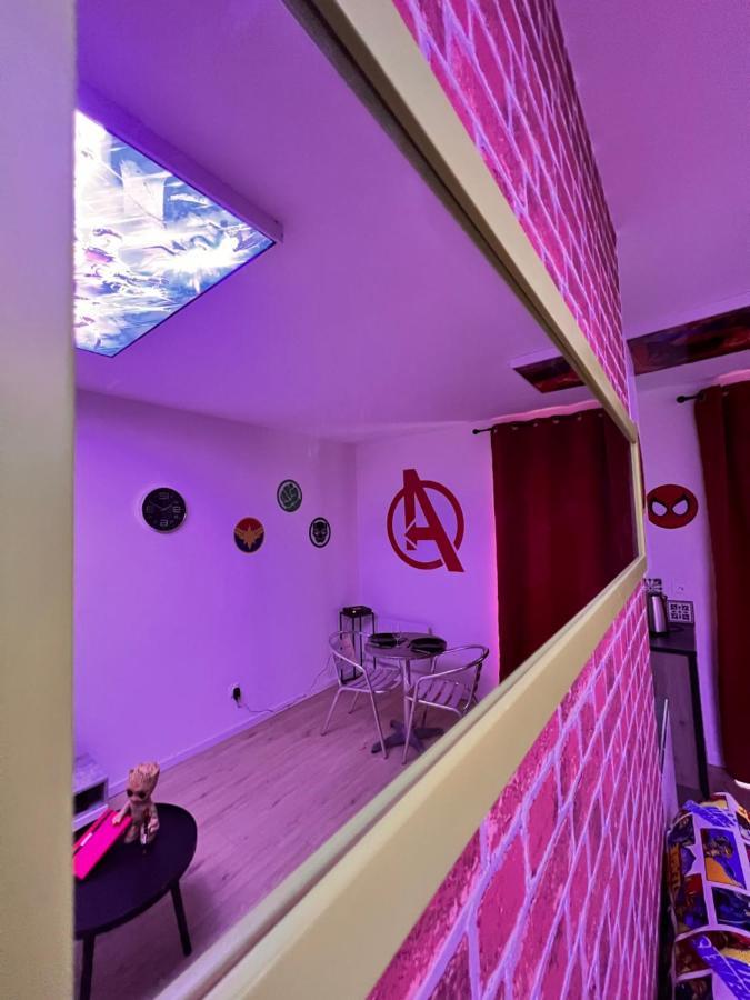 Le Marvel - Avengers Appartement Bédarieux Buitenkant foto