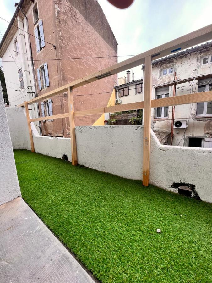 Le Marvel - Avengers Appartement Bédarieux Buitenkant foto